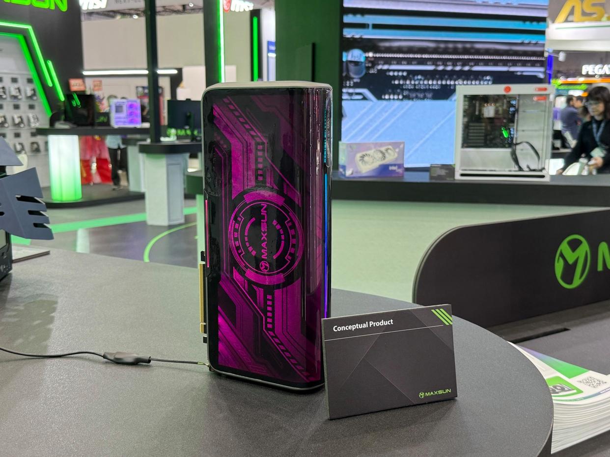 铭瑄推出概念显卡样品，引领水冷技术新趋势